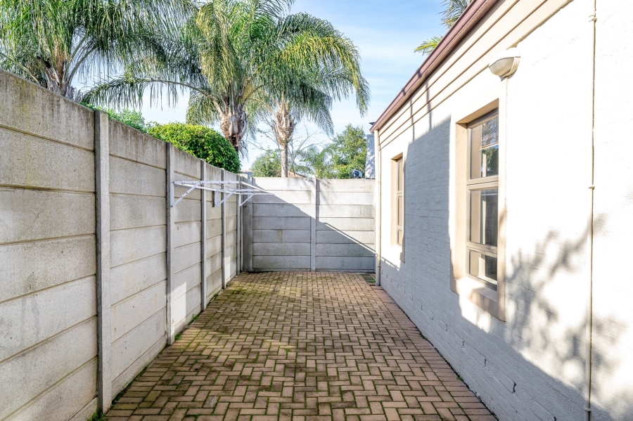 4 Bedroom Property for Sale in Sonkring Western Cape